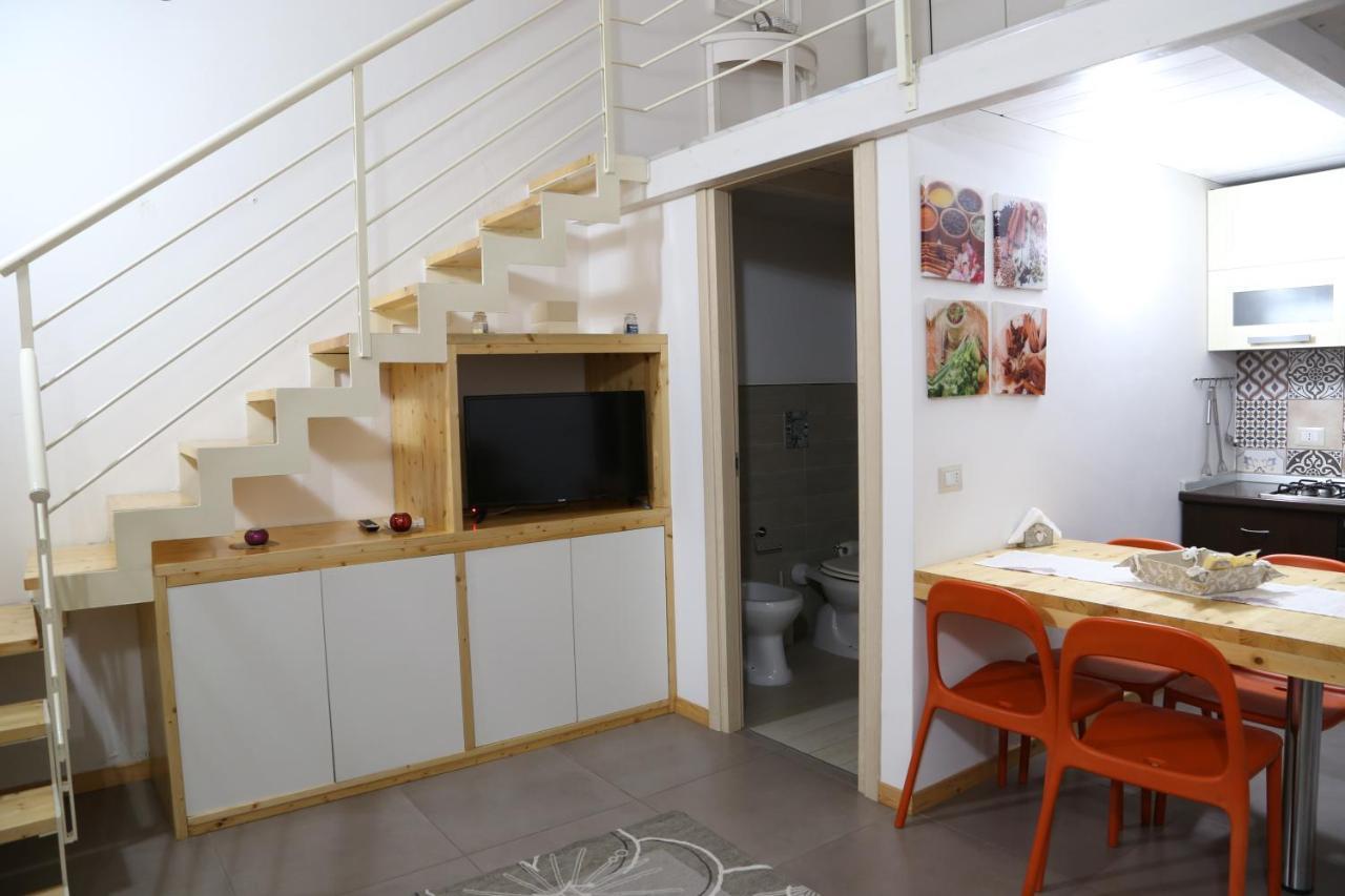 Appartamenti Laura Wi-Fi Curti ภายนอก รูปภาพ