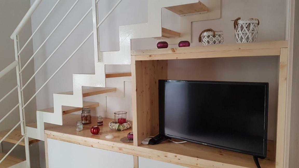 Appartamenti Laura Wi-Fi Curti ภายนอก รูปภาพ